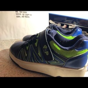 heelys with push button